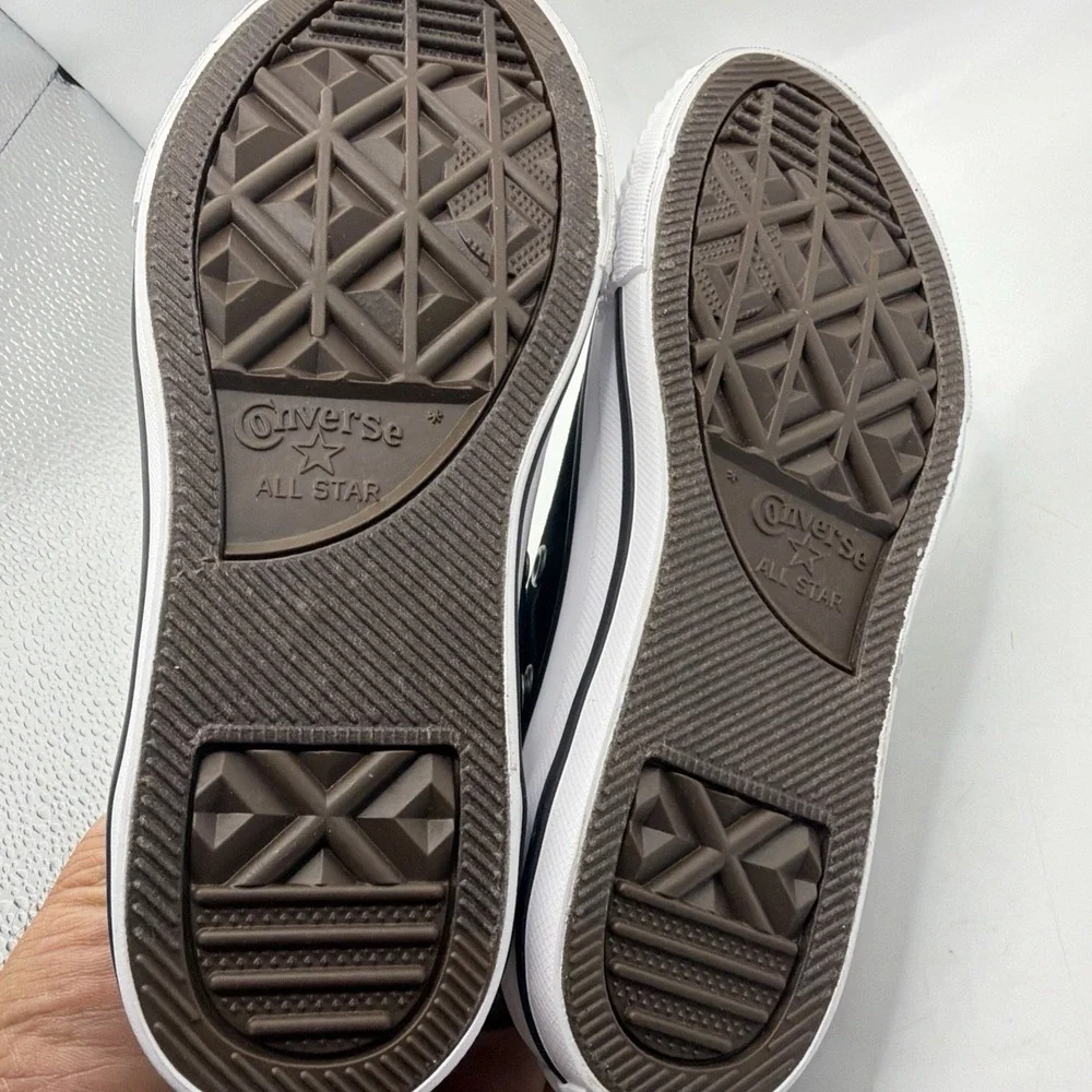 Converse product pair